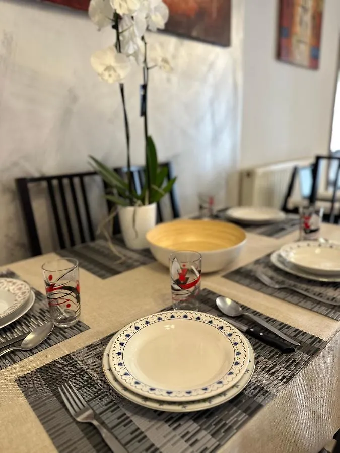 Alexandros Family Home Thessaloniki Apartment